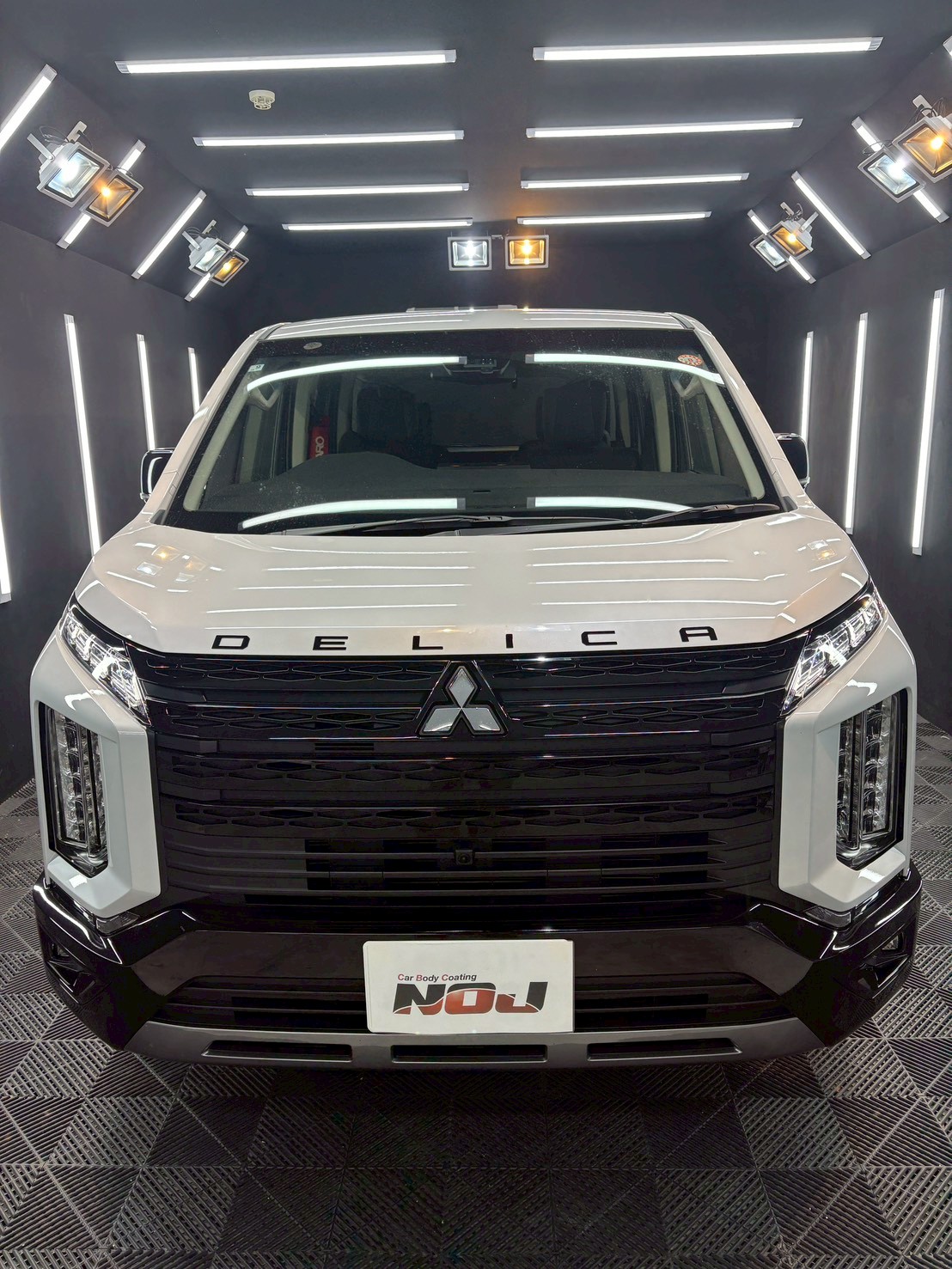 【三菱　デリカD5】ガラスコーティングで輝く白へ✨
